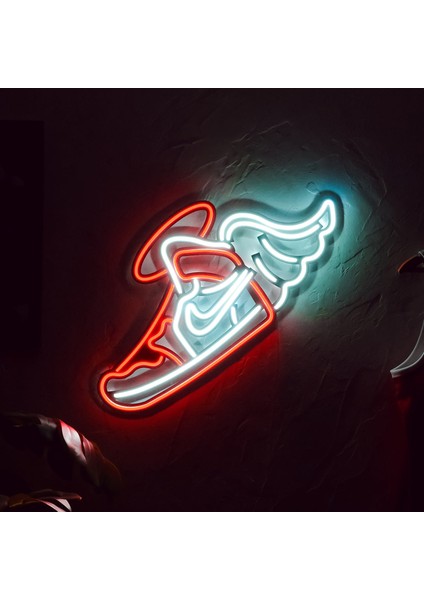 Flying Jordan Neon Metal Duvar Duvar Dekoru - 45 cm x 43 cm - Metal Neon Tabela, Tablo, LED Işıklı Duvar Dekoru, Ledli Duvar Dekoru, Ayakkabıcı Hediye