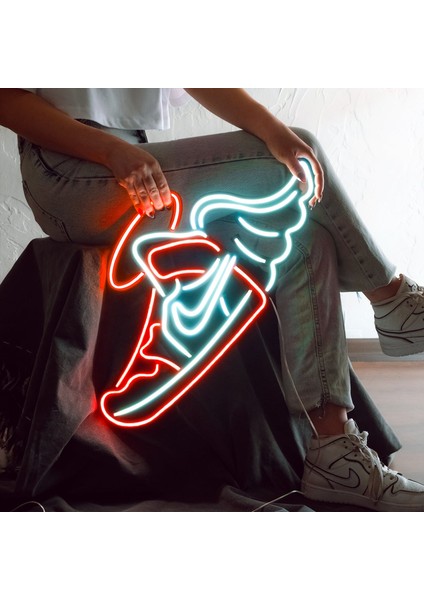 Flying Jordan Neon Metal Duvar Duvar Dekoru - 45 cm x 43 cm - Metal Neon Tabela, Tablo, LED Işıklı Duvar Dekoru, Ledli Duvar Dekoru, Ayakkabıcı Hediye