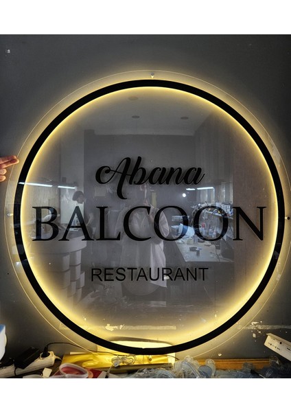 Cizgineon Kişiye Özel Neon LED Işıklı Duvar Dekarasyon Siyah-Günışığı 90*90 cm