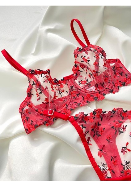 Sensual Çiçek Desen Balenli Dantelli Sütyen Takımı