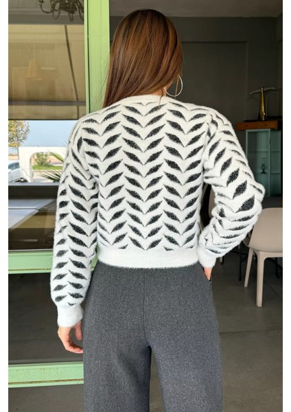 Bisiklet Yaka Desenli Yumoş Iplik Croptop Kadın Triko Kazak fırsatları