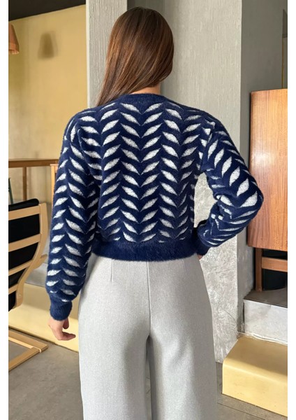 Bisiklet Yaka Desenli Yumoş Iplik Croptop Kadın Triko Kazak modelleri