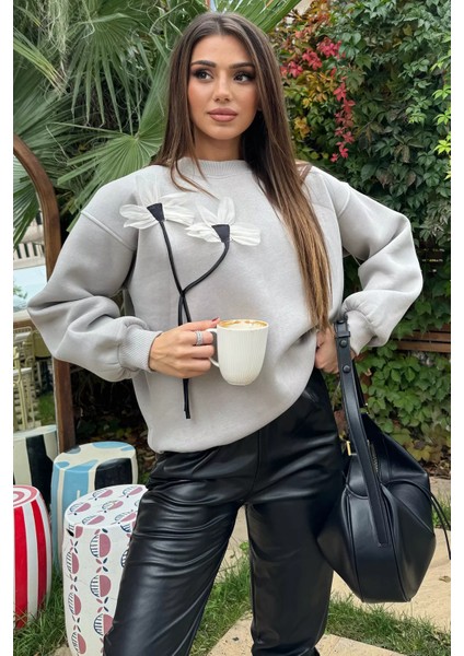 Gül Detaylı Şardonlu Sweatshirt