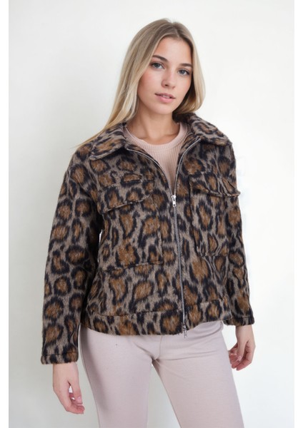 Kapak Cepli Fermuarlı Leopar Desen Ceket modelleri