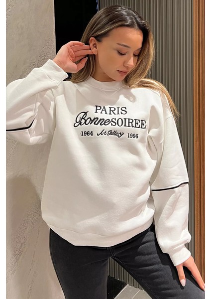 Kadın Üç Iplik Şardonlu Nakışlı Sweatshirt