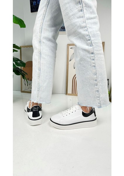 Günlük Kadın Sneaker Spor Ayakkabı Bağcıklı Rahat Hafif Kalın Tabanlı 525G