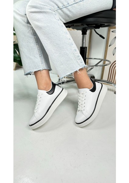 Günlük Kadın Sneaker Spor Ayakkabı Bağcıklı Rahat Hafif Kalın Tabanlı 525G fırsatları