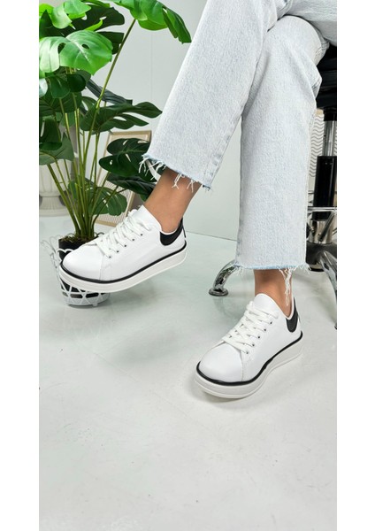 Günlük Kadın Sneaker Spor Ayakkabı Bağcıklı Rahat Hafif Kalın Tabanlı 525G