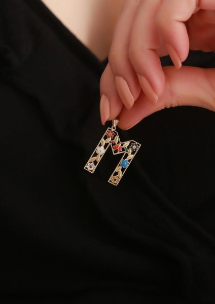 14 Ayar Altın Çiçekli Cennet Bahçesi M Harf Kolye Ucu modelleri