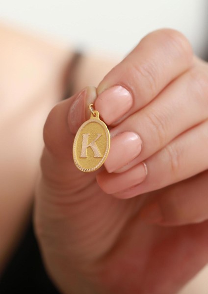 14 Ayar Altın Nostaljik Oval K Harf Kolye Ucu