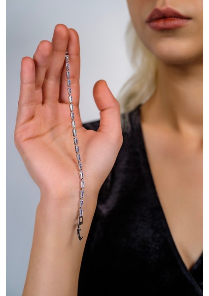 Zarif Zirconia Detaylı Çelik Bileklik Özel Tasarım modelleri