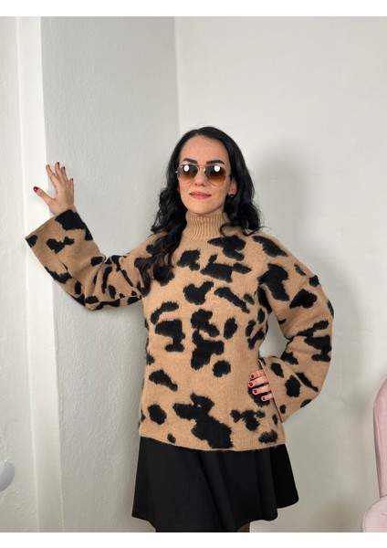 Balıkçı Yaka Leopar Desen Kazak