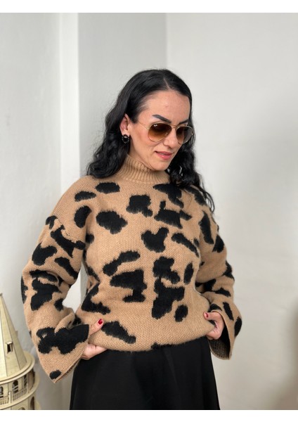 Balıkçı Yaka Leopar Desen Kazak