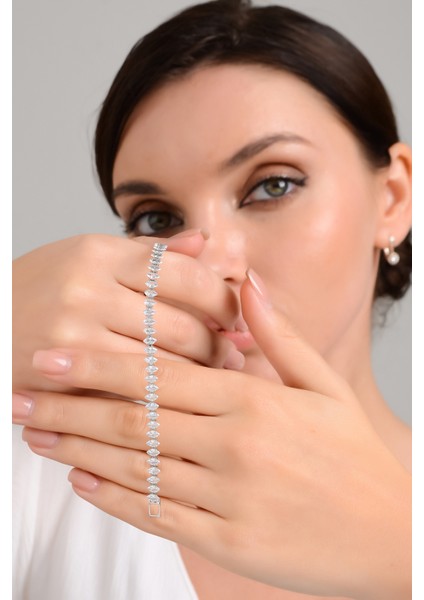 Modern Çelik Bileklik Zirconia Detaylı Özel Tasarım modelleri