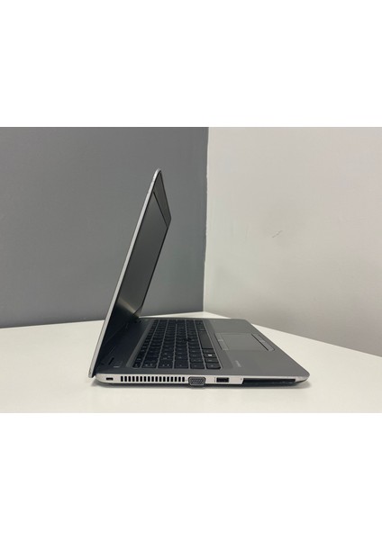 Notebook Elitebook 745 G4 Amd Pro A10-8730B R5 8gb 256GB M2 14" Hd (Bx Laptop) 2.el 3AY Garanti