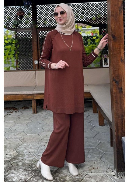 Yıldız Pantolonlu Triko Takım Kahve