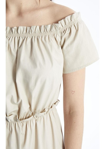 Kayık Yaka Düz Kısa Kollu Kadın Elbise fırsatları