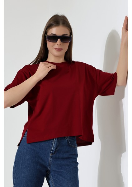 Pamuklu Bisiklet Yaka Basic Regular Size Yanları Yırtmaçlı Kadın T-Shirt 21929 Bordo modelleri