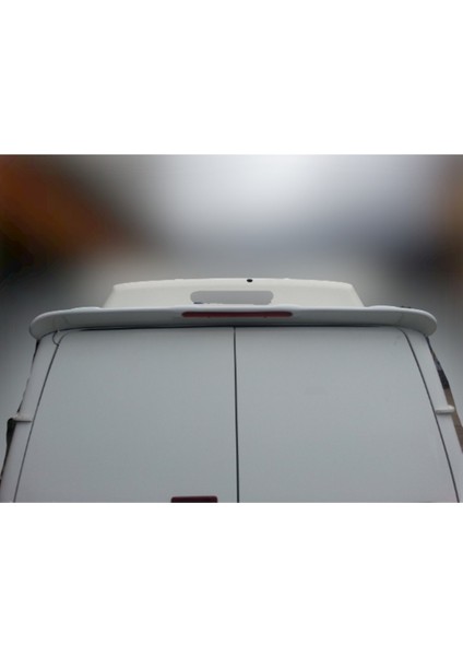 Diğer Ford Transit 2007-2014 Boyalı Işıklı Anatomik Spoıler