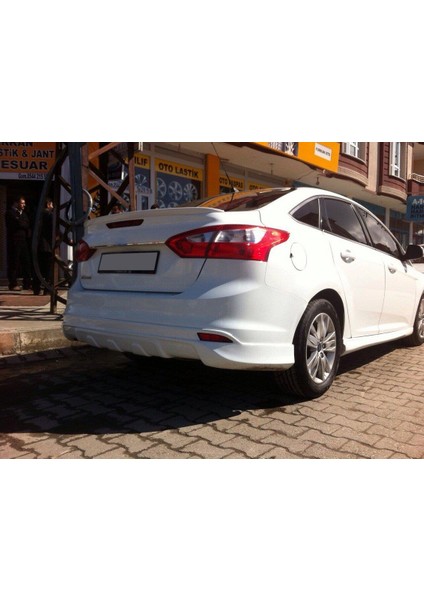 Fiberaksesuar Ford Focus 2011-2015 Beyaz Spoiler fiyatları