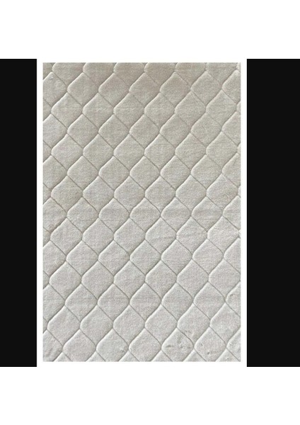 Tüylü Desenli Yumuşak Halı Comfort Diamond No:2 Krem 75 x 110 cm Avantajlı Kolayca Silinebilir 1 Adet