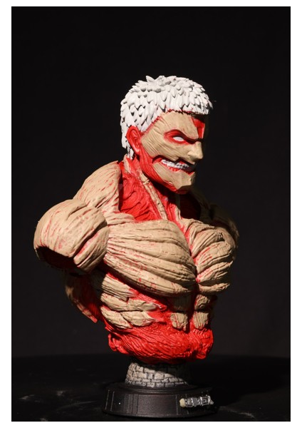 Armored Titan Büst