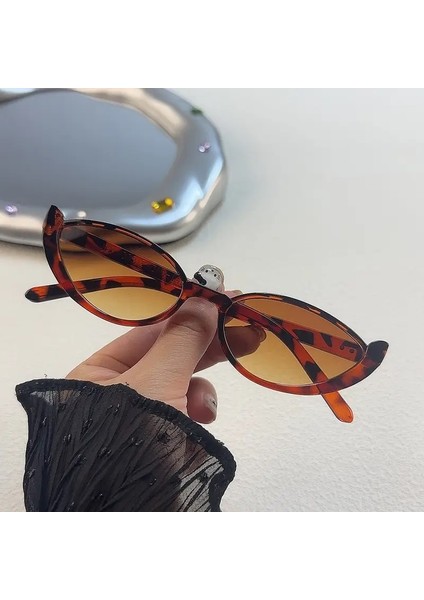 Leopar Desen Çerçeveli Cat Eye Şeklinde Tasarım Kadın Güneş Gözlüğü