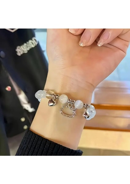 Sanrio Hello Kitty ve Kalp Detaylı Şık Beyaz Kadın Bileklik modelleri