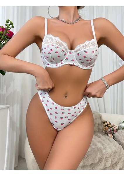 - Yeni Avrupa Stili Kadınlar Için Sıcak Iç Çamaşırı Seti Baskılı Patchwork Dantel Ince Sütyen Çelik Halka + Rahat Iç Çamaşırı Seti