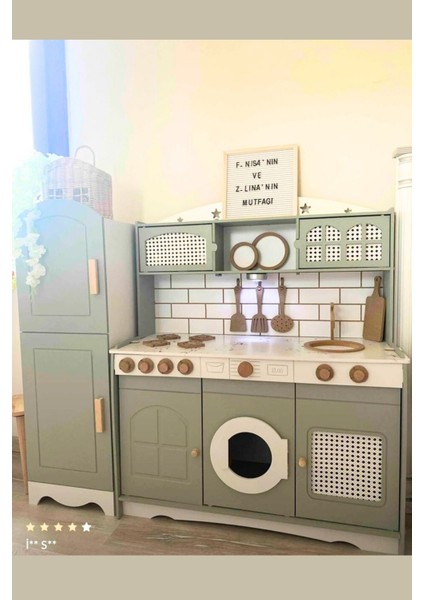 Rattan Şıklığında Ahşap Oyuncak Mutfak ve Buzdolabı
