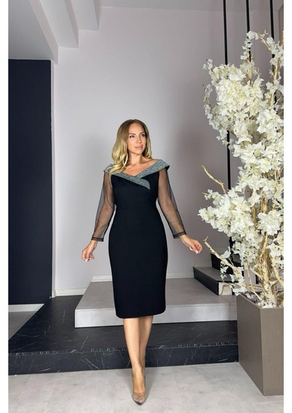 G1114 Madonna Yaka Sim Detaylı Abiye Elbise Siyah