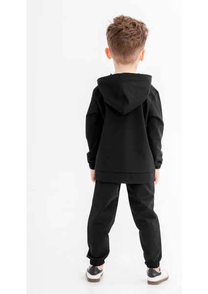 Siyah Kanguru Cepli Kapüşonlu Erkek Çocuk Paraşüt Eşofman Takımı 20119 indirimleri