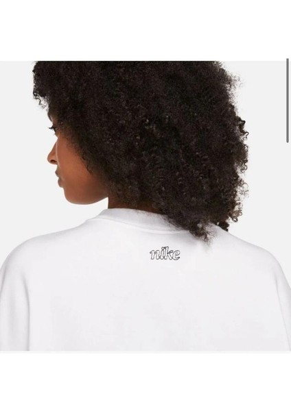 Training Plus Essential Get Fit Dri Fit Graphic Crew White Oversized Bol Kesim Kadın Sweatshirt fırsatları