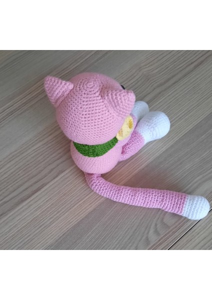 Amigurumi El Örgüsü Gül Detaylı Tasmalı, Sevimli Pembe Kedi