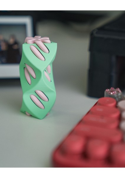 Sarmal Oynar Oyuncak - Yeşil-Krem 3D Baskı Yenilikçi ve Eğlenceli Fidget Katman fırsatları