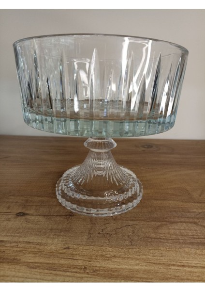 Kesme Kristal Ayaklı Kase 19*20 Cm