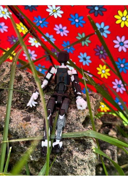 Titan 13 - Lucky 13 Oynar Eklemli Robot Figür Oyuncak Siyah Beyaz Dummy (1 Adet Gönderilir)