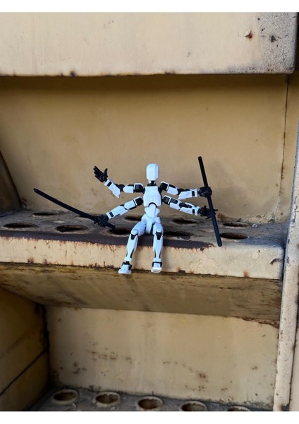 Dört Kollu Dummy Oynar Eklemli Robot Oyuncak 4 Adet Aksesuar Hediye!! - Titan 13 - Lucky 13