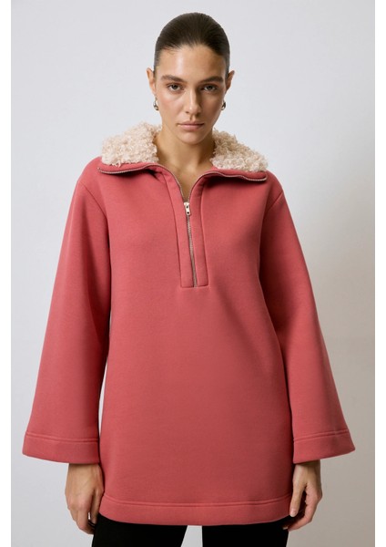 Yakası Kürklü Sweatshirt fırsatları