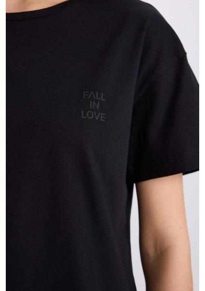Fall in Love Pijama Takımı Regular Fit Bisiklet Yaka Kısa Kollu Üst Beli Lastikli Uzun Alt E5820AX25SP