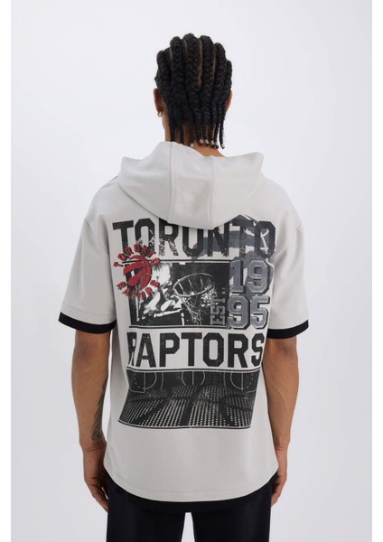 DeFactoFit NBA Toronto Raptors Oversize Geniş Kalıp Kapüşonlu Kısa Kollu Tişört B3883AX25SP