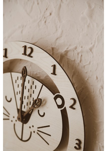 Bebek Çocuk Odası Ahşap Duvar Saati modelleri