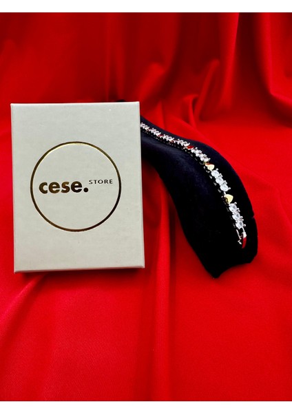 Celeste Shine Su Yolu Model Kalpli Çelik Bileklik Altın Sarısı (Gold)