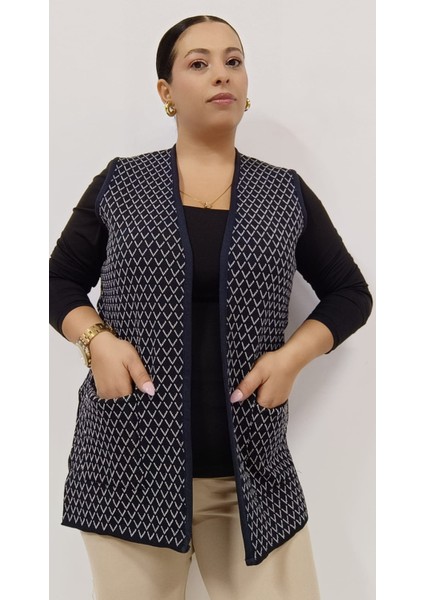 Büyük Beden Baklava Desenli Çelik Örgü Iki Cepli Anne Tasarım Yelek
