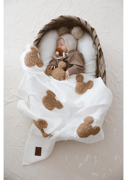 Pamuk Dört Kat Müslin Teddy Desenli Unisex Ekru Bebek Battaniyesi – Yumuşak, Nefes Alabilen ve Hassas Cilt Dostu