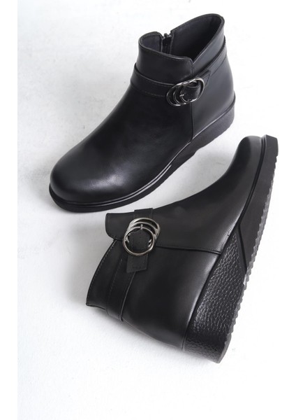 Büyük Numara Yanı Tokalı Rahat Günlük Kadın Bot