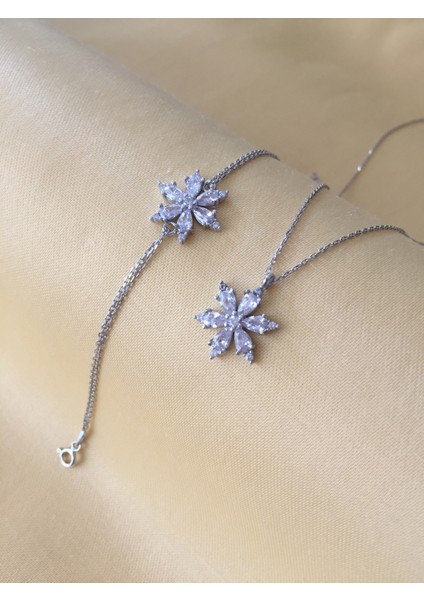 Gümüş Kolye ve Bileklik Set fırsatları