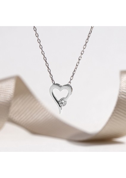 925 Ayar Radyum Kaplama Swarovski Taşlı Kalpli Gümüş Kolye fiyatları