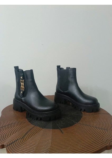 Tokalısiyahkadınbotu