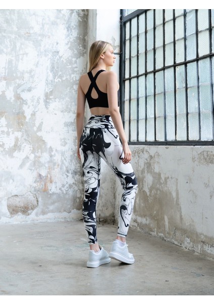 Siyah Beyaz Batik Desen Spor Tayt